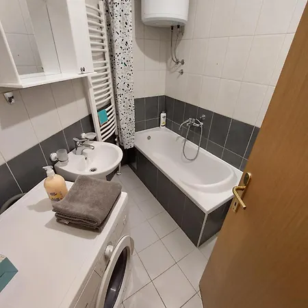 Apartman Index *